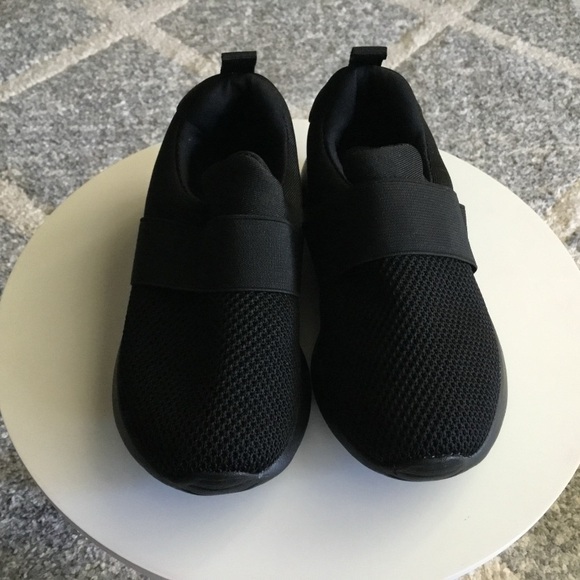 NEW Black Running Slip On Shoes - Picture 1 of 7